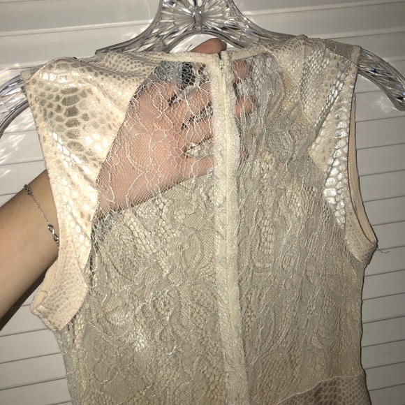 ASTR cream print bodycon dress - Picture 3 of 3